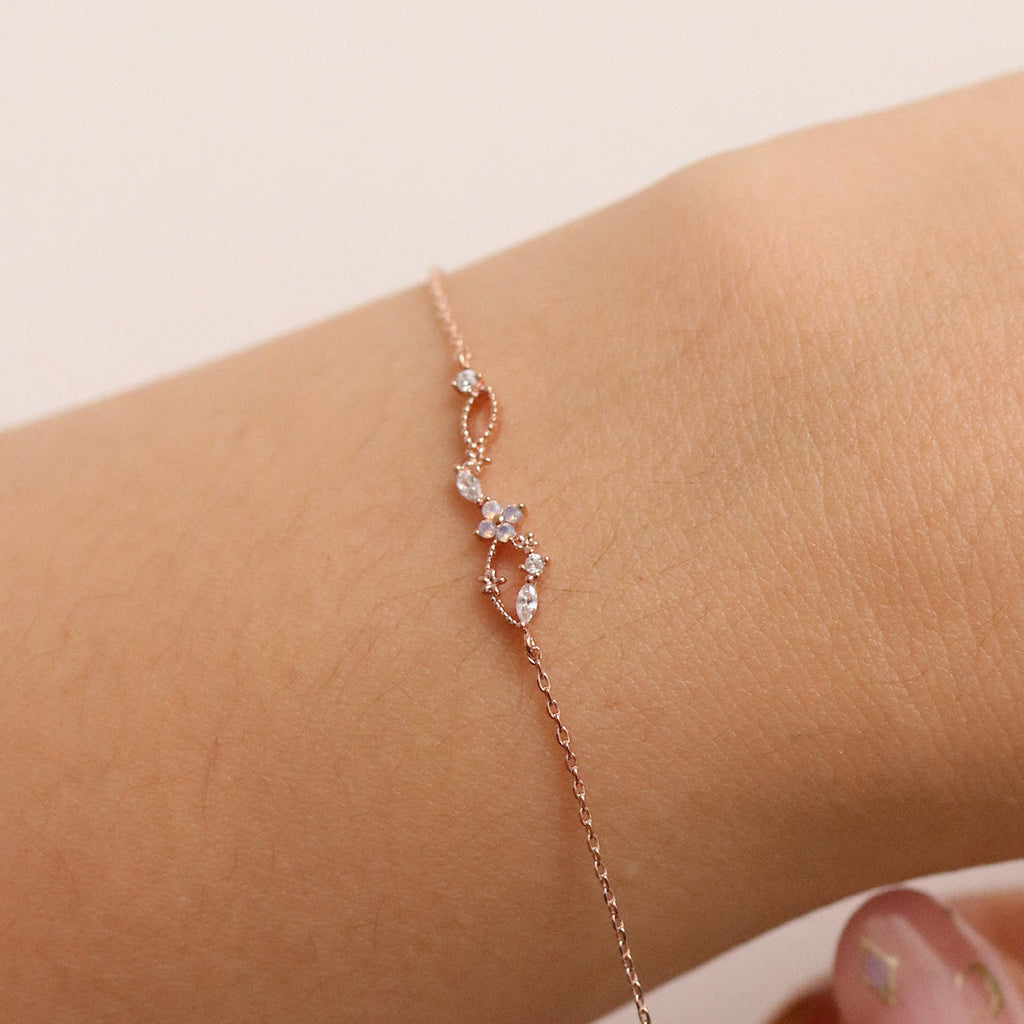 Moonstone daisy cubic bracelet-4